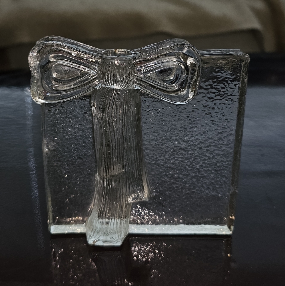 Two's Company Inc. Glass Bud and Flower Vase